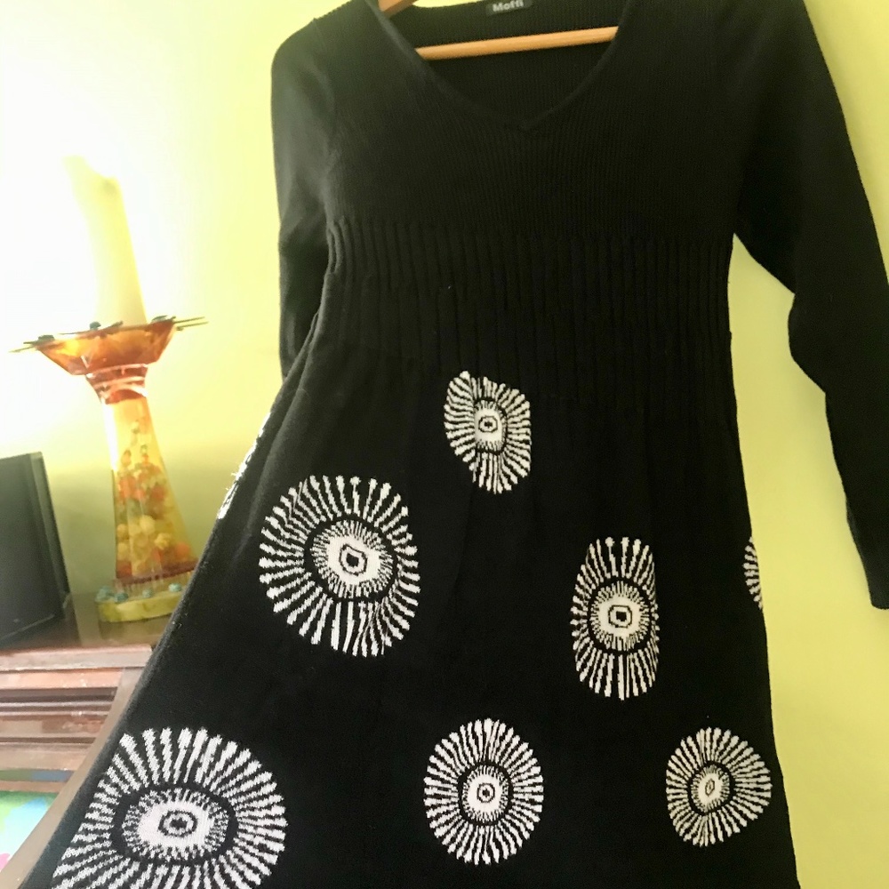 Black and White Pattern Sweater Minidress